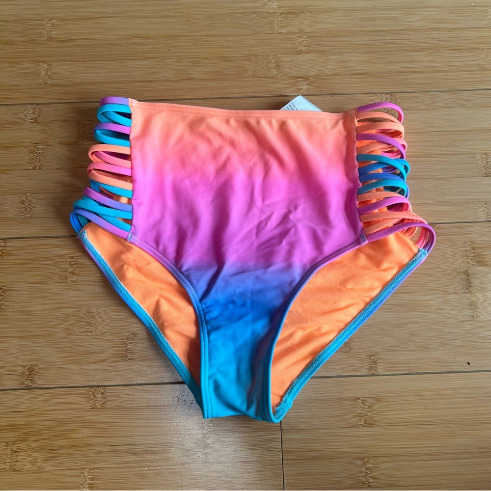 Hollister ombré high waisted criss cross bikini bottoms 🧡 Like new